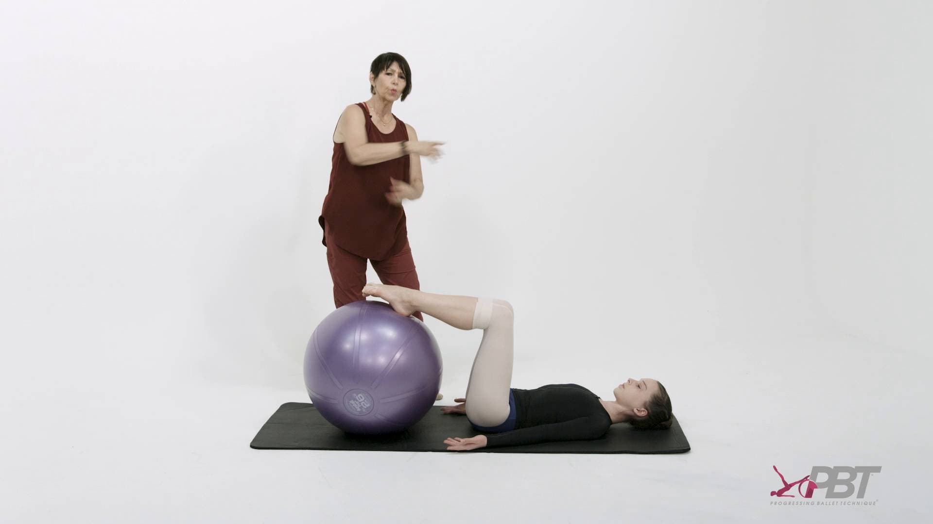 Deep Glutes & Scissor Twist