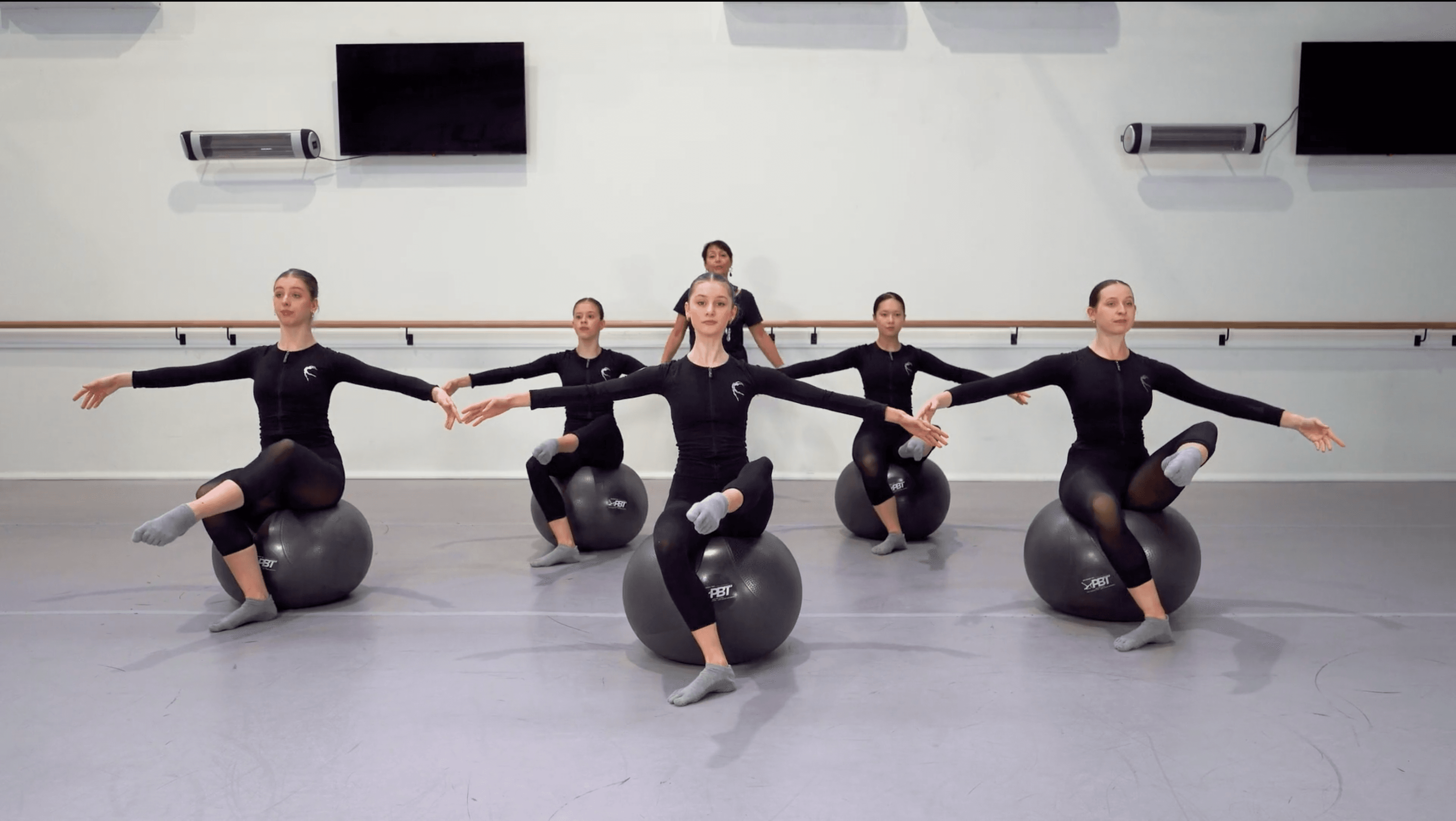 Finding neutral pelvis